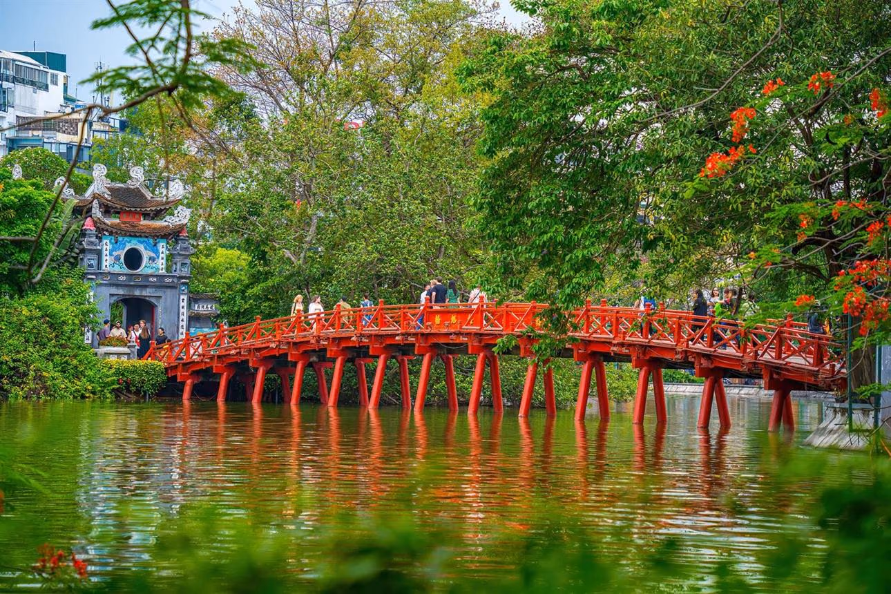 Vietnam Highlights – Hanoi, Ha Long Bay, Da Nang & Hoi An, 12 Days